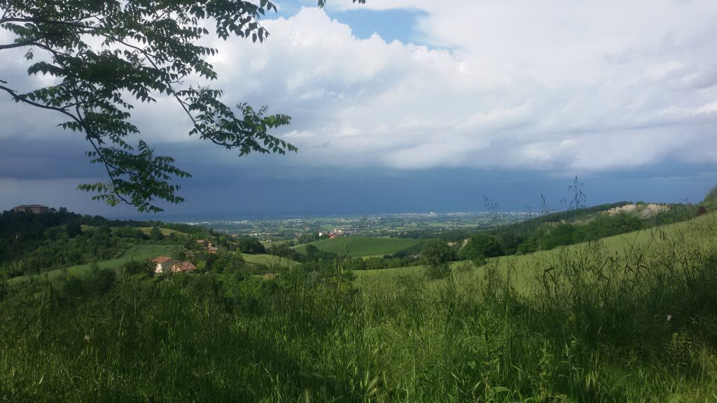 Vista panoramica dei colli bolognesi dal Comune di Monte San Pietro