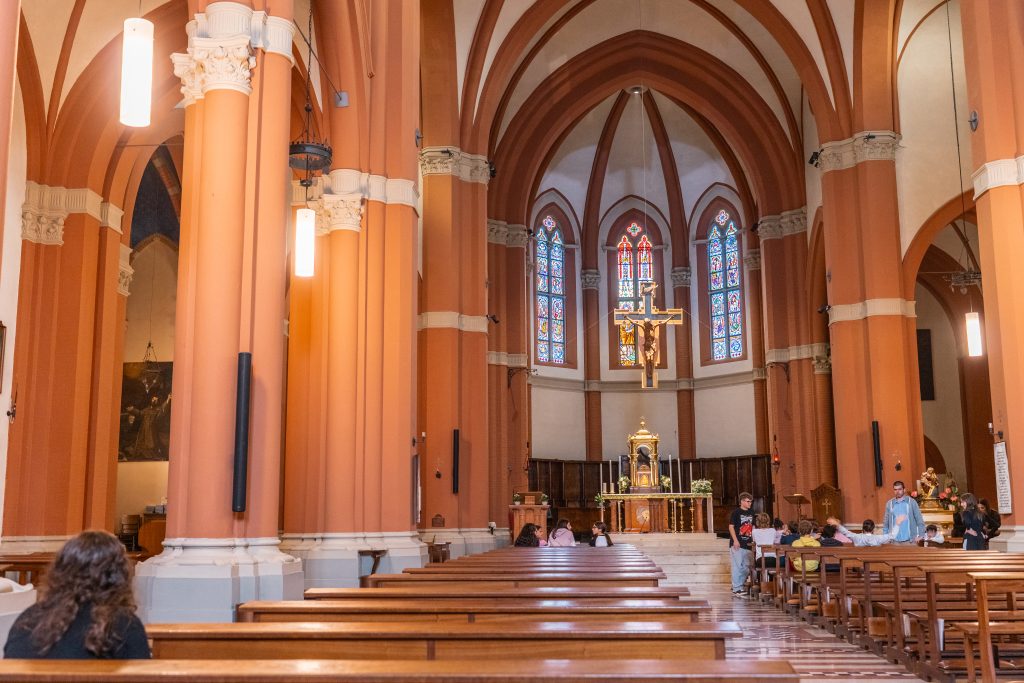 interno della Chiesa di San Silvestro Crevalcore