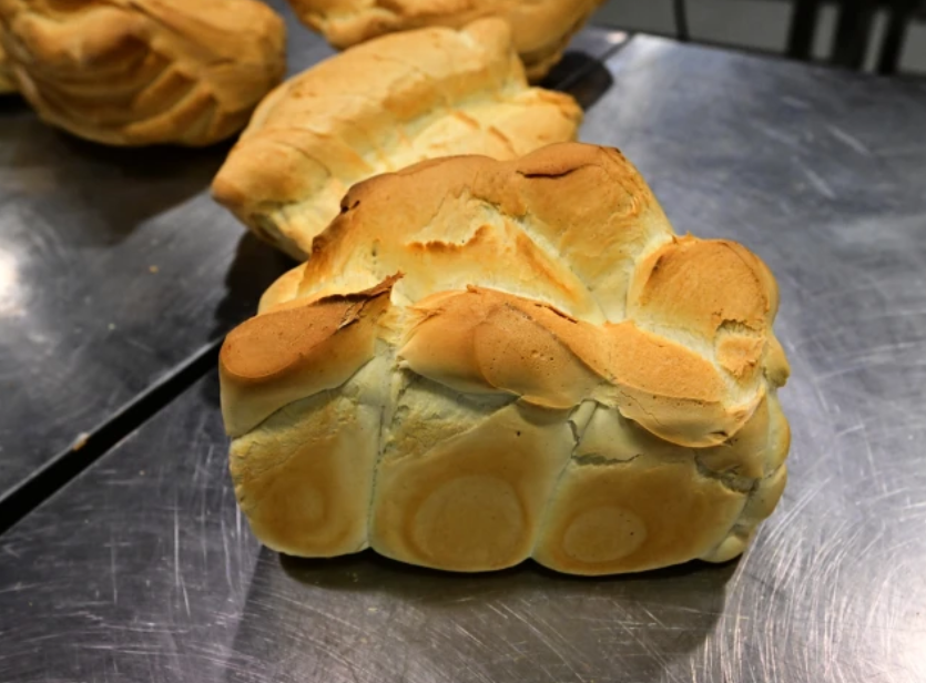 Foto di un pezzo di pane del Reno